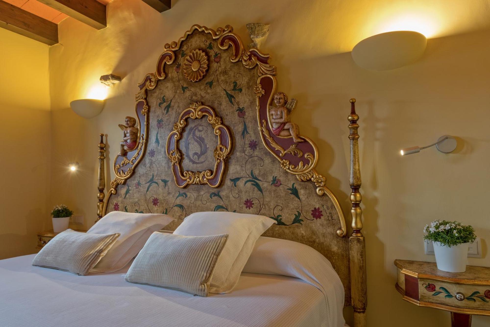 Hotel Cal Sastre Santa Pau Habitación foto
